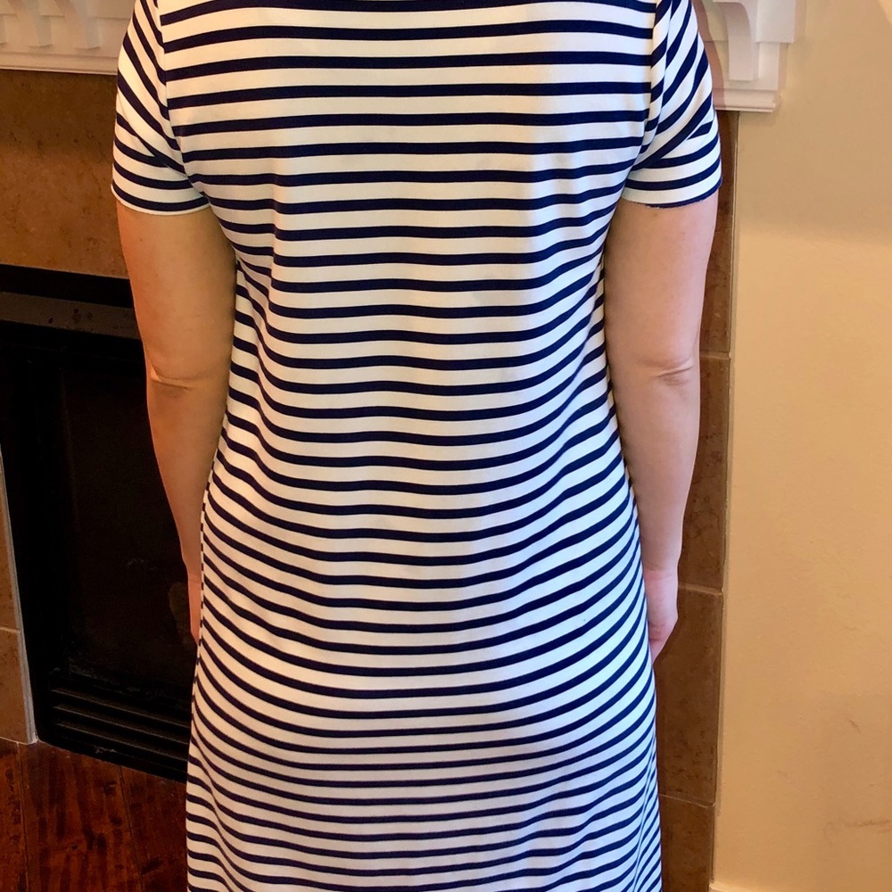 White and blue striped dress - Picture 4 of 4